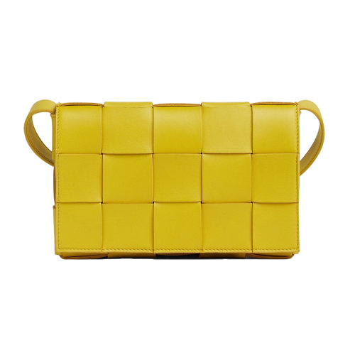 Bottega Veneta/葆蝶家 22新款 CASSETTE系列 女士花粉黄色羔羊皮双面正交编织单肩豆腐包578004VMAY17344