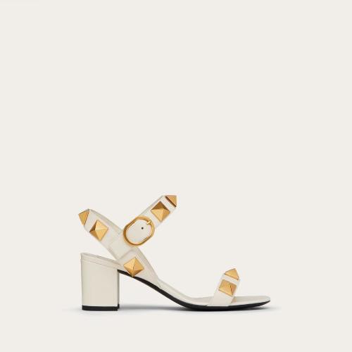  VALENTINO华伦天奴 22年秋冬 女士 中跟凉鞋 SANDALES ROMAN STUD EN VEAU. TALON?: 60?MM X 预定商品1-3周发货