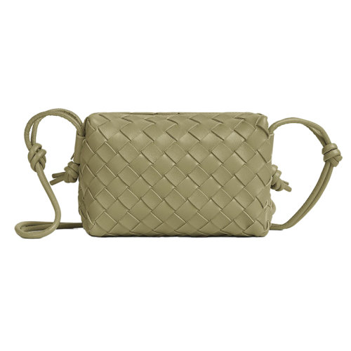 Bottega Veneta/葆蝶家 22新款 女士迷你石灰色羔羊皮Intrecciato图案拉链开合单肩斜挎相机包680254V1G112916