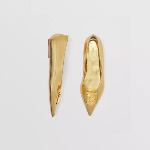 BURBERRY 22年秋冬 女士 专属标识装饰金属感皮革尖头芭蕾平底鞋 80560151