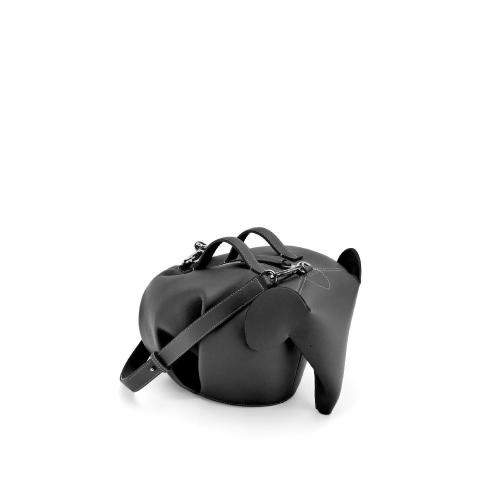  LOEWE罗意威 22年秋冬 男士 单肩包 Large Elephant bag in classic calfskin B623A18X01-1100 预定商品1-3周发货