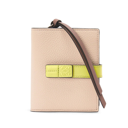 LOEWE/罗意威 22新款 女士裸色/柠檬草色粒面牛皮革徽标压纹搭扣紧凑两折钱包C660Z41X01-1851