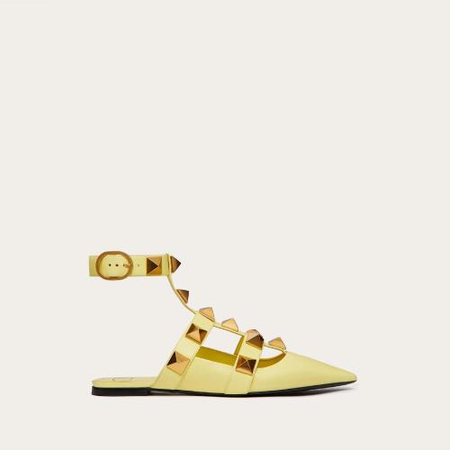  VALENTINO华伦天奴 22年春夏 女士 平底凉鞋 Roman Stud 小牛皮芭蕾平底鞋 VW0S0BY5ZWMM20