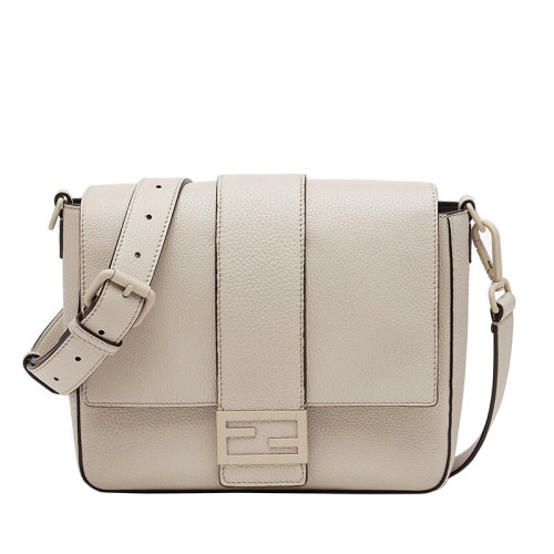 FENDI/芬迪 22春夏新款Baguette系列 男士中号粉灰色小牛皮双F搭扣单肩邮差包 7VA537AG0LF047P