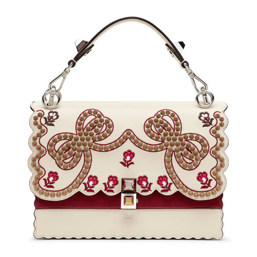 FENDI/芬迪  KANI系列 女士牛皮铆钉蝴蝶结图案手提包单肩包斜挎包女包 8BT283-A1LF-F11IK
