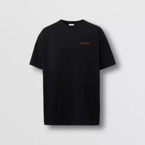  BURBERRY 22年秋冬 男士 专属标识装饰棉质宽松 T 恤衫 80575481