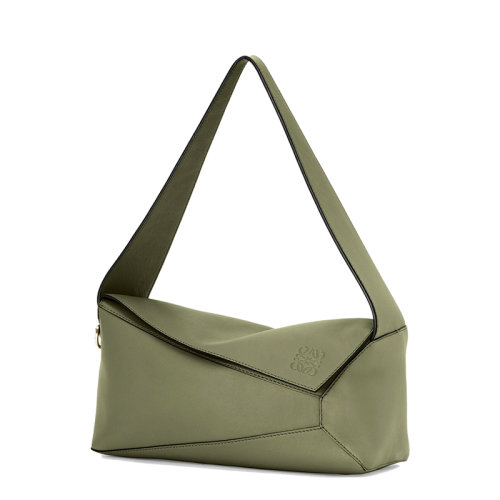 LOEWE/罗意威 22春夏新款Puzzle Hobo系列 女士鳄梨绿色纳帕小牛皮拼图手提单肩包0010643484