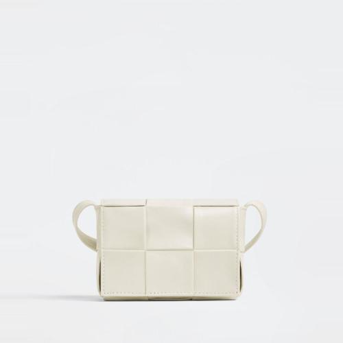  BV葆蝶家 22年秋冬 男士 单肩包 cassette 667048VCQ729007