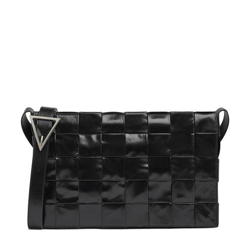 Bottega Veneta/葆蝶家 22春夏新款CASSETTE系列 男士加大号黑色intreccio编织牛皮革斜挎单肩包691407VCQ718803