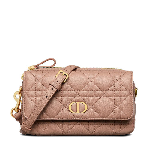 DIOR/迪奥 22秋冬新款CARO系列 女士绯红色柔软藤格纹牛皮革配有CD标志性翻盖和多个隔层搭配链条手拿包单肩斜挎包S5125UWHC_M50P