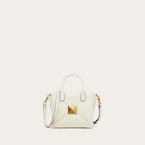  VALENTINO华伦天奴 22年秋冬 女士 手提包 PETIT SAC a MAIN ONE STUD EN NAPPA 1W2B0K59HHX09