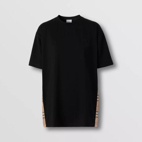  BURBERRY 22年秋冬 女士 格纹裁片棉质宽松 T 恤衫 80615521