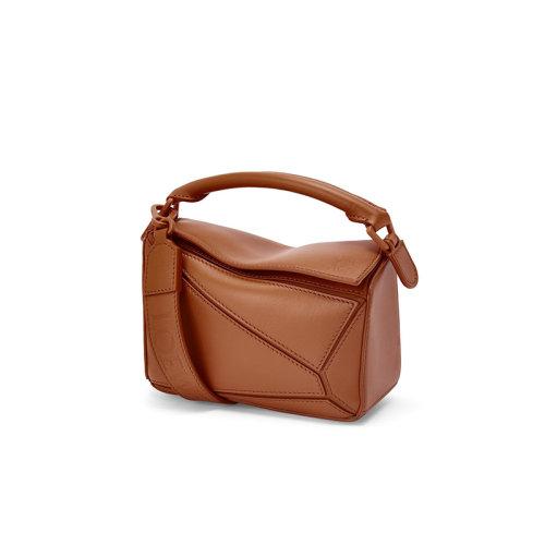 LOEWE/罗意威 22年新款 Puzzle系列 女士mini山核桃色缎面小牛皮单肩斜挎手提拼图包A510U95X58-3627