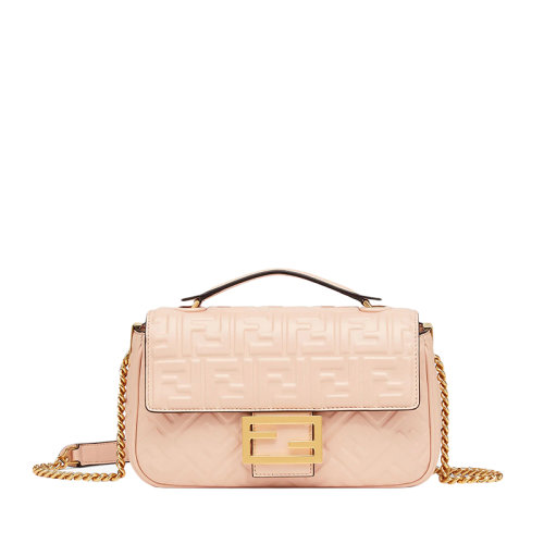 FENDI/芬迪 22春夏新款Baguette系列 女士中号粉色小牛皮米白色滚边双F印花链条单肩包法棍包8BR793AH9CF171M