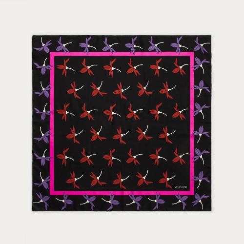  VALENTINO华伦天奴 22年秋冬 女士 围巾 Foulard imprime Valentino Fairy Flowers en serge d