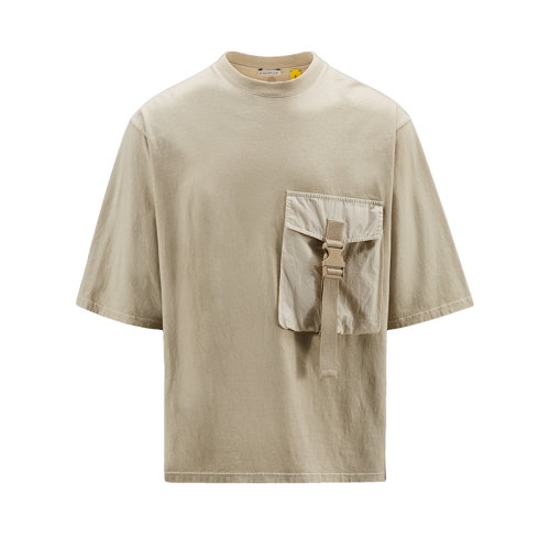 Moncler/蒙克莱 22年秋冬新款 JW Anderson系列 男女同款米色纯棉饰口袋短袖T恤H209E8C00001829JS201