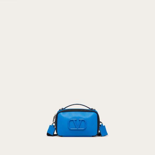  VALENTINO华伦天奴 22年秋冬 男士 单肩包 Sac a bandouliere Lacquered VLogo Signature en c