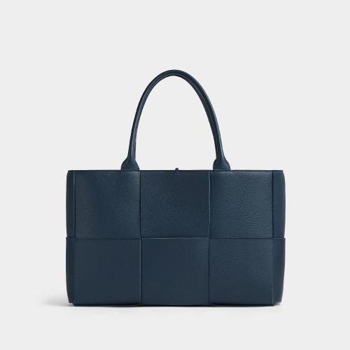  BV葆蝶家 22年秋冬 女士 手提包 arco tote 609175VCP113121