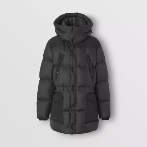  BURBERRY 22年秋冬 男士 徽标贴花尼龙羽绒服 80438451