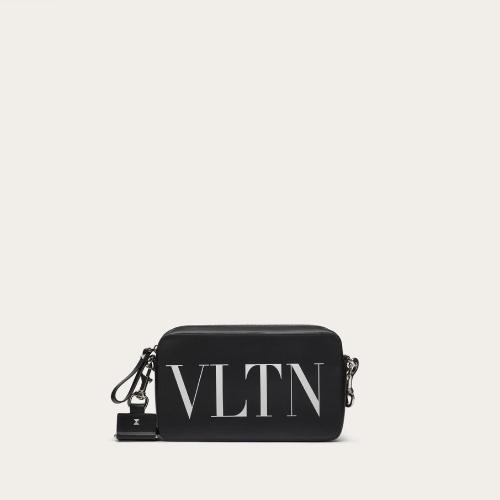  VALENTINO华伦天奴 22年秋冬 男士 单肩包 SAC a BANDOULIERE VLTN EN CUIR 1Y2B0704WJW0NI