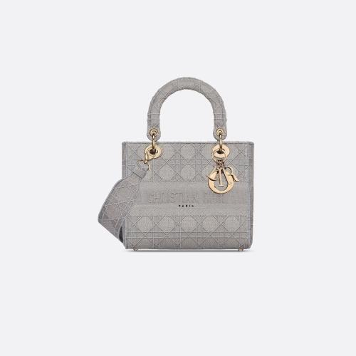  DIOR迪奥 22年秋冬 女士 手提包 中号 Lady D-Lite 手袋 M0565OREY_M950 预定商品1-3周发货