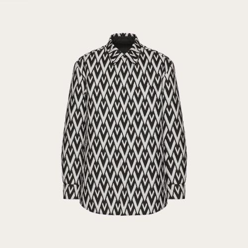  VALENTINO华伦天奴 22年秋冬 男士 长袖衬衫 SURCHEMISE EN NYLON A_VEC IMPRIMé VRHOMBUS 1V