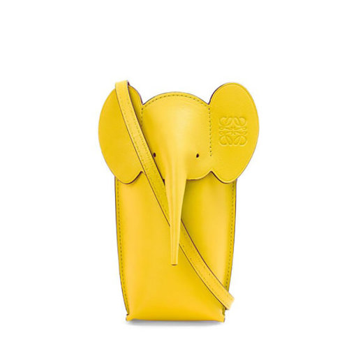 LOEWE/罗意威 22春夏新款Elephant Pocket系列 女士黄色经典牛皮革徽标压印单肩斜挎小象袋C623B02X04-8100