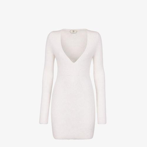  FENDI芬迪 22年春夏 女士 连衣裙 白色马海毛连衣裙 FZD928AGIUF1FLE