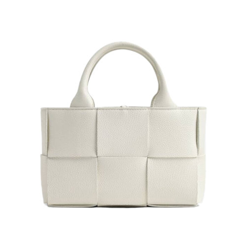 Bottega Veneta/葆蝶家 22新款 女士白色粒面小牛皮饰有Intreccio图案金色饰面拆卸肩带单肩包729029VCP119009