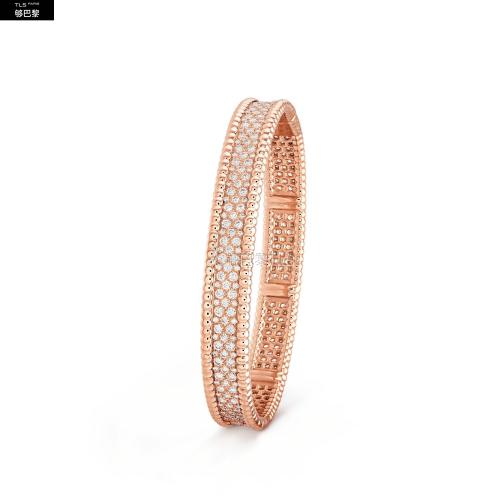 VCA梵克雅宝 22年春夏 女士 手镯 Perlee钻石手镯,3排镶钻设计,小号款式 VCARP5E600 预定商品2-8周发货