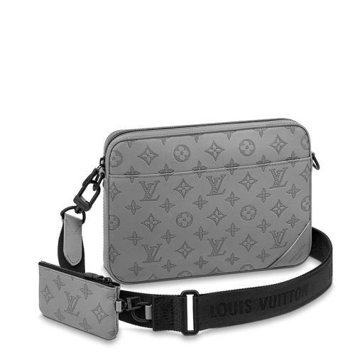 Louis Vuitton/路易威登 经典款DUO系列 男士碳灰色老花刻印牛皮革黑扣配可拆卸小袋单肩斜挎多功能邮差包M46104