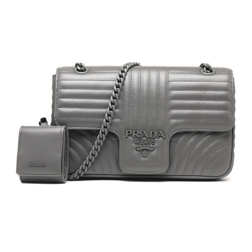PRADA/普拉达金属标识绗缝牛皮革女士单肩包链条包1BD108WD9