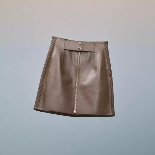  HERMES爱马仕 22年秋冬 女士 半身裙 Mini-jupe en cuir details smockes H2H1302D4BL34
