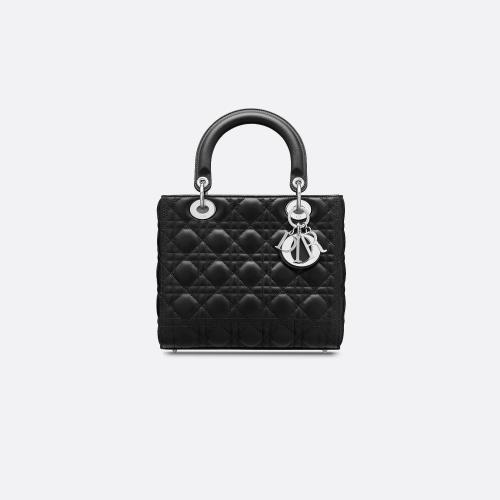  DIOR迪奥 22年秋冬 女士 手提包 中号哑光 Lady Dior 手袋 M0565PNGE_M*w*900 预定商品1-3周发货