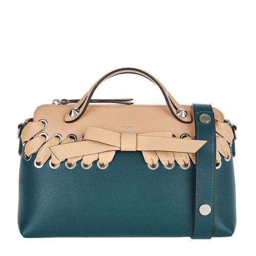 FENDI/芬迪 BYTHEWAY系列女士 新款牛皮蝴蝶结装饰单肩斜挎包波士顿包