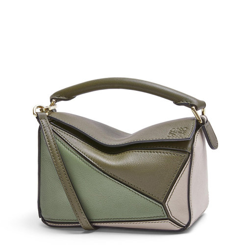 LOEWE/罗意威 20  Puzzle系列 女士迷你秋绿色/浅燕麦色小牛皮拉链开合单肩斜挎手提拼图包0010618247