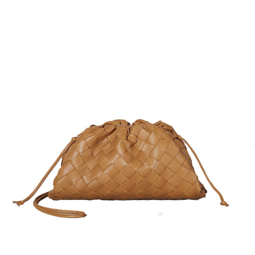 Bottega Veneta/葆蝶家 THE POUCH迷你系列 焦糖色编织Intrecciato羊皮云朵包手拿斜挎包585852VCPP19850