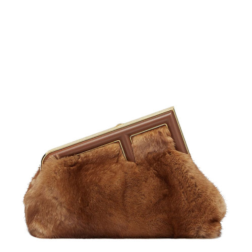 FENDI/芬迪 20  FENDI FIRST系列 女士小号棕色貂皮小羊皮饰面斜向金属搭扣单肩斜挎手拿包8BP129AHVPF0VPH