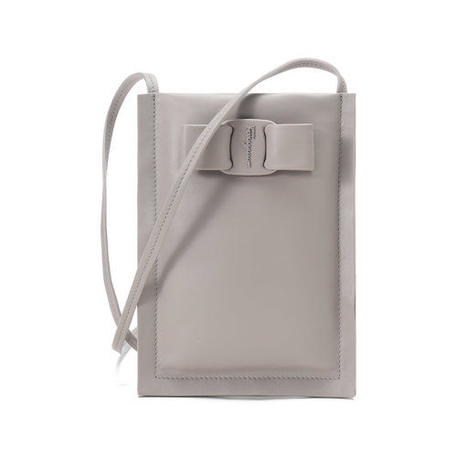 Salvatore Ferragamo/菲拉格慕【22年新款】女士牛皮蝴蝶结装饰单肩斜挎包手机包 22年0293