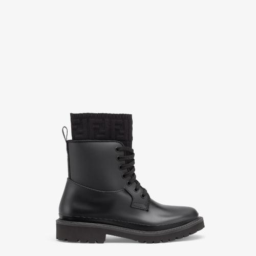 FENDI芬迪 22年春夏 女士 短靴 黑色PVC机车靴 8T818_GENF0ABB