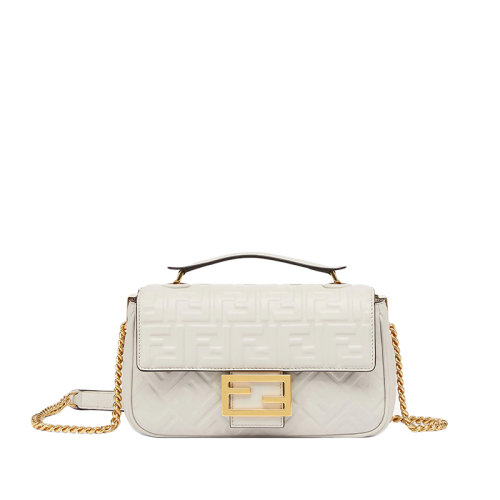FENDI/芬迪 22春夏新款Baguette系列 女士中号米色小牛皮双F印花链条单肩包法棍包8BR793AH9CF1BZ0