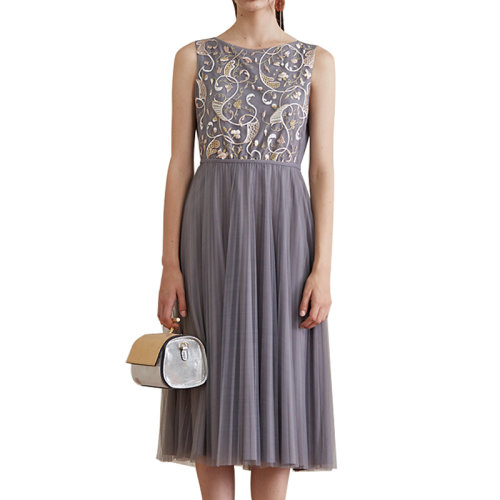 HUI/卉 女士连衣裙19夏季雾霾灰网纱刺绣连衣裙圆领无袖中长裙