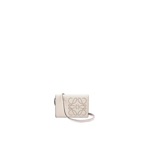  LOEWE罗意威 22年秋冬 女士 卡包 Brand cardholder in classic calfskin C500R32X01-2456 预定商品1-3周发货
