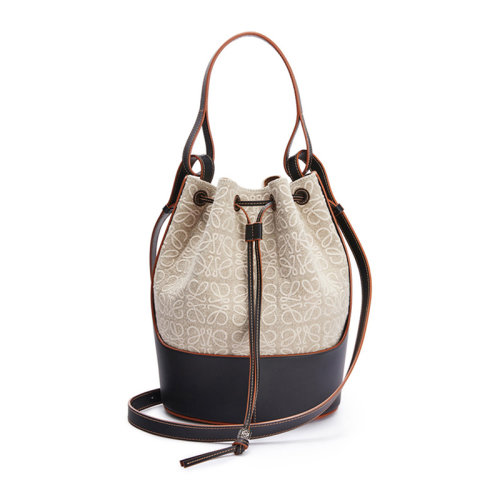 LOEWE/罗意威 Balloon系列女士拼色亚麻配皮经典字母徽标刺绣装饰抽绳开合单肩包斜挎包手提包水桶包女包 A710AC3X30-2165