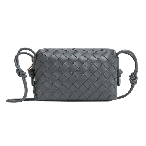 Bottega Veneta/葆蝶家 22新款 女士迷你灰色羔羊皮Intrecciato图案拉链开合单肩斜挎相机包680254V1G111233