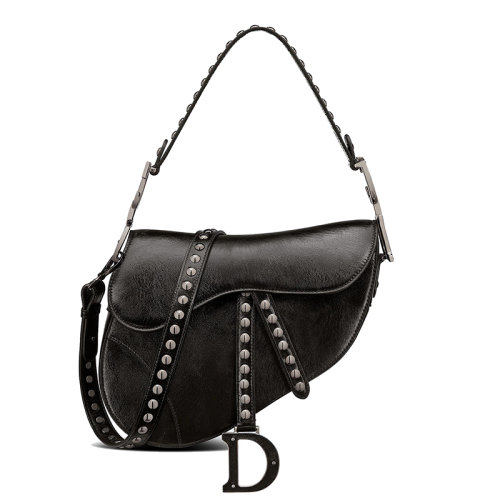 DIOR/迪奥 22新款 女士黑色羊皮革刺绣铆钉装饰金属细节吊饰马鞍翻盖单肩斜挎手提拉链包M0455BPPX_M900