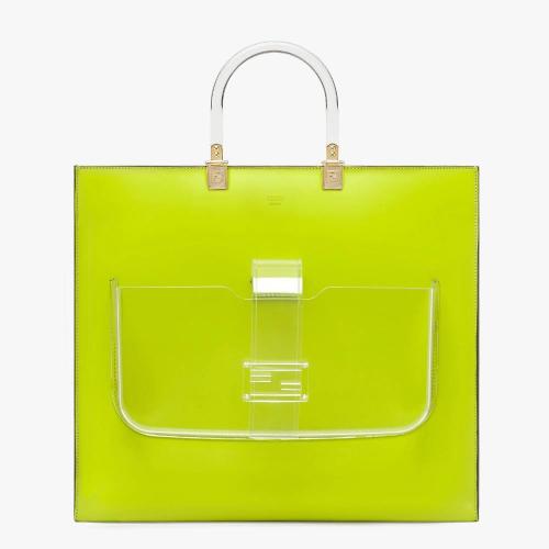  FENDI芬迪 22年秋冬 女士 手提包 嫩芽绿皮革手提袋，饰Baguette口袋 8BH402AMD5F1JCP