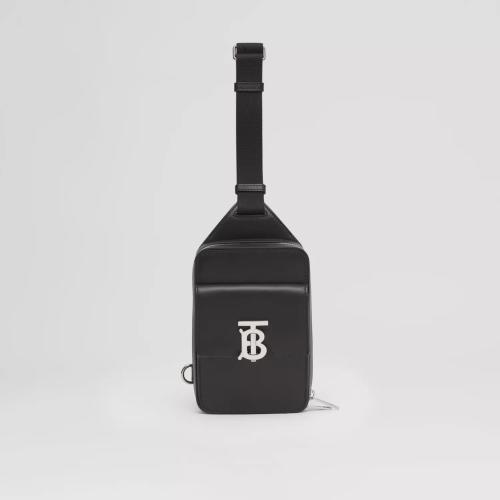  BURBERRY 22年秋冬 男士 专属标识装饰皮革斜背包 80508631