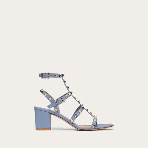 VALENTINO华伦天奴 22年春夏 女士 中跟凉鞋 Sandales Rockstud a brides en veau. Talon?: 6