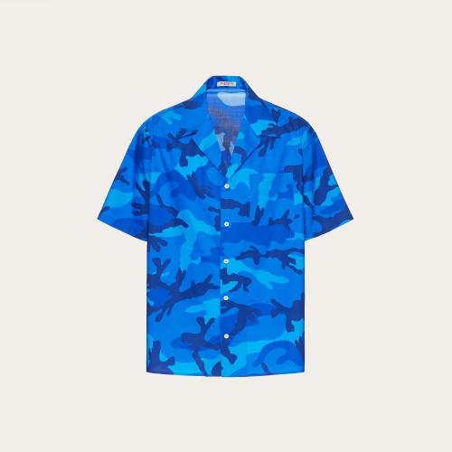  VALENTINO华伦天奴 22年秋冬 男士 短袖衬衫 CHEMISE EN COTON A_VEC IMPRIMé CAMOUFLAGE 1V3